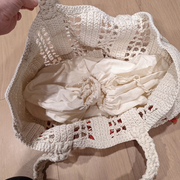 Handcrafted Cream and Red Tote Bag with little crabs - Picture 8 of 10